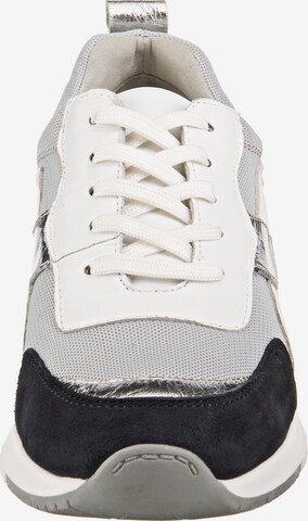 CAPRICE Sneakers in White