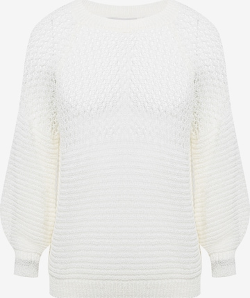 Usha Sweater in White: front