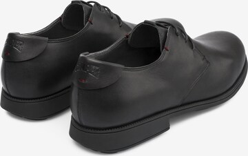 Chaussure à lacets 'Mil' CAMPER en noir