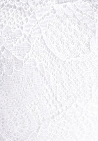 Push-up Soutien-gorge LASCANA en blanc