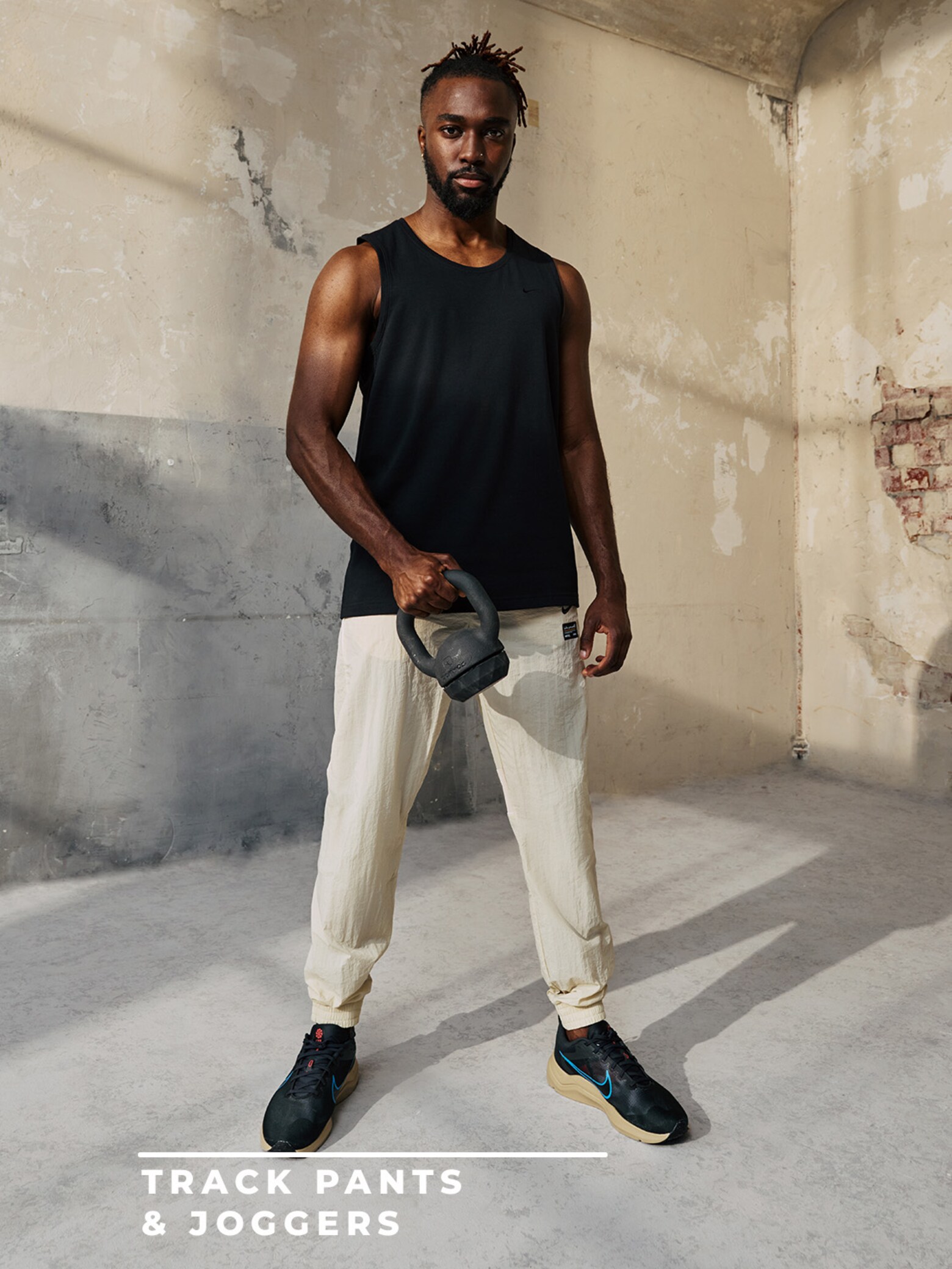 Moses - Basic Black Beige Fitness Look