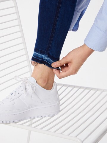Skinny Jeans 'Nena' de la Gang pe albastru