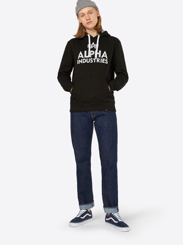 ALPHA INDUSTRIES Sweatshirt i svart