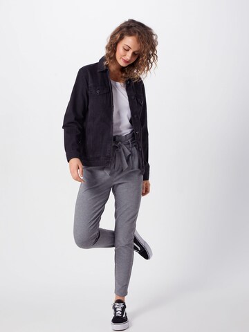 VERO MODA Slimfit Bandplooibroek 'Eva' in Grijs