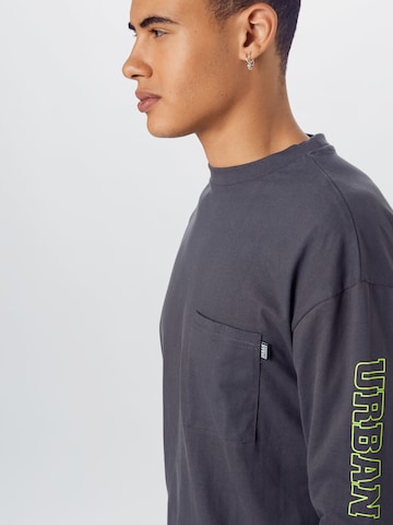 Urban Classics Regular fit Shirt in Grey