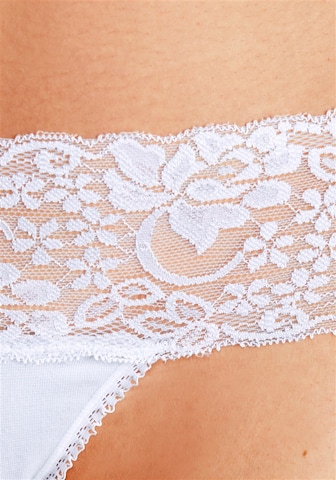 VIVANCE String in White