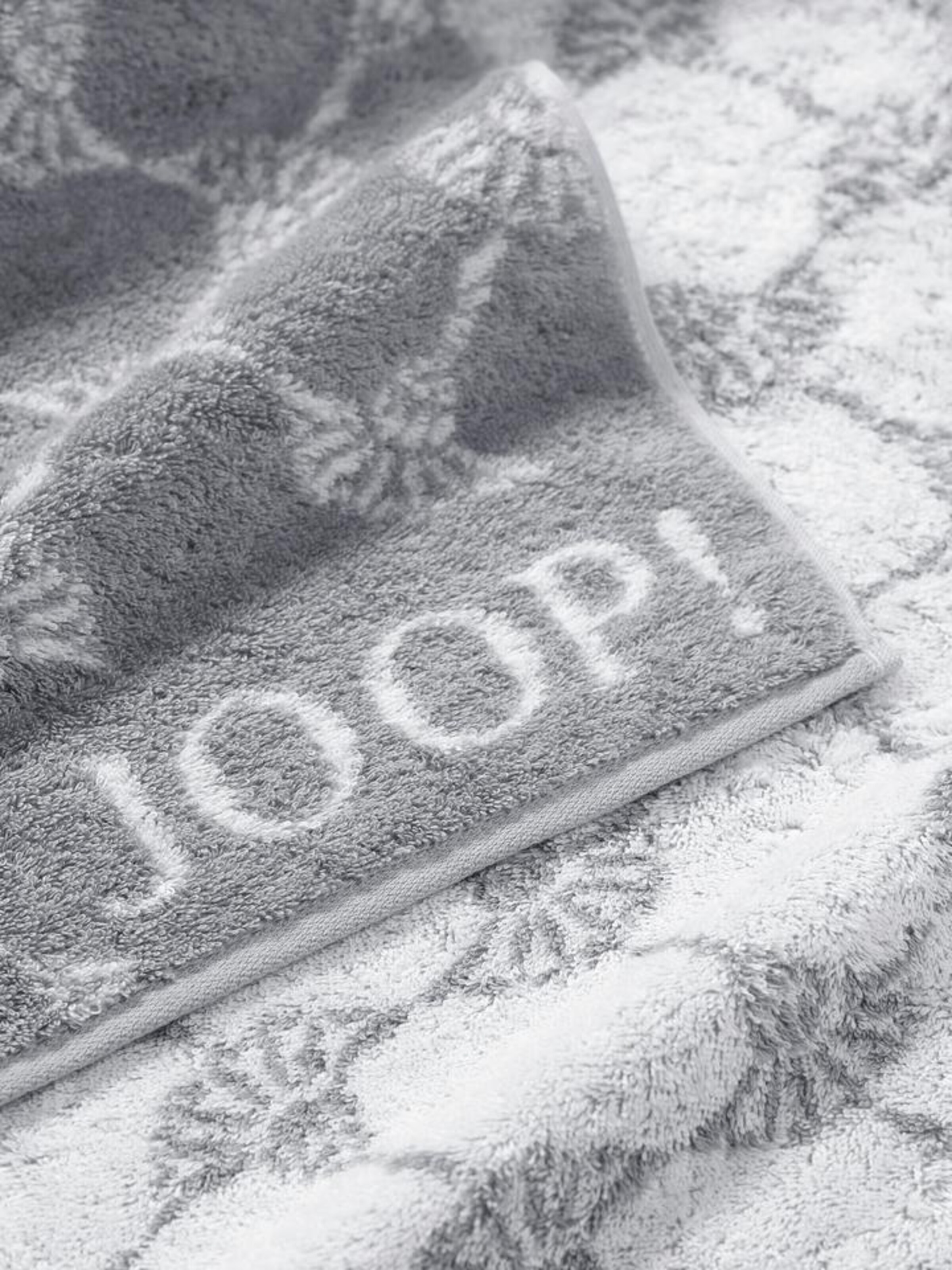 JOOP! Towel in Grey