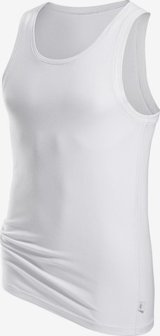 s.Oliver Undershirt in White: front