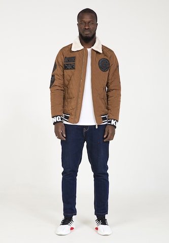 PLUS EIGHTEEN Between-Season Jacket in Brown