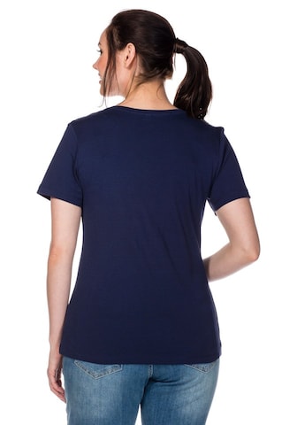SHEEGO Basic T-Shirt in Blau
