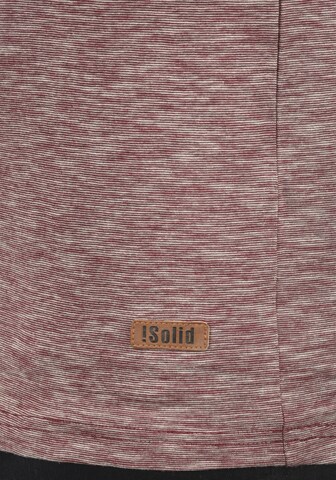 !Solid Rundhalsshirt 'Migos' in Rot