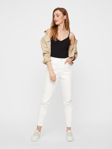PIECES Tapered Jeans in White