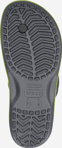 Crocs - Sandalias de dedo en gris