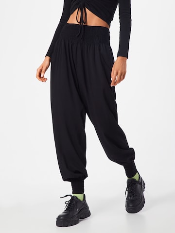 Urban Classics Tapered Trousers in Black: front