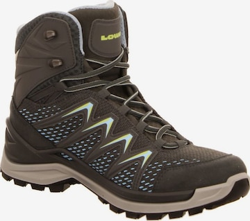 LOWA Outdoorschuh 'Innox Pro' in Braun