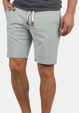 Regular Pantalon chino 'Serge' BLEND en bleu : devant