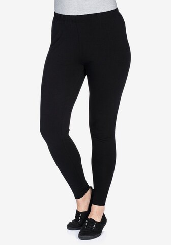 SHEEGO Skinny Leggings in Zwart: voorkant