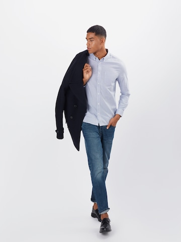 BURTON MENSWEAR LONDON Regular fit Srajca | modra barva