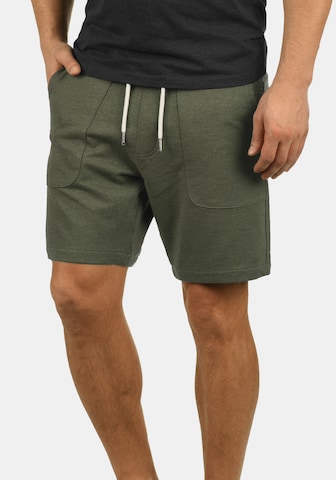 Regular Pantalon 'Mulker' BLEND en vert : devant
