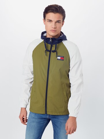 Tommy Jeans Regular fit Átmeneti dzseki - zöld: elől