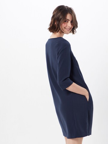 Robe 'Nathalia' VILA en bleu : derrière