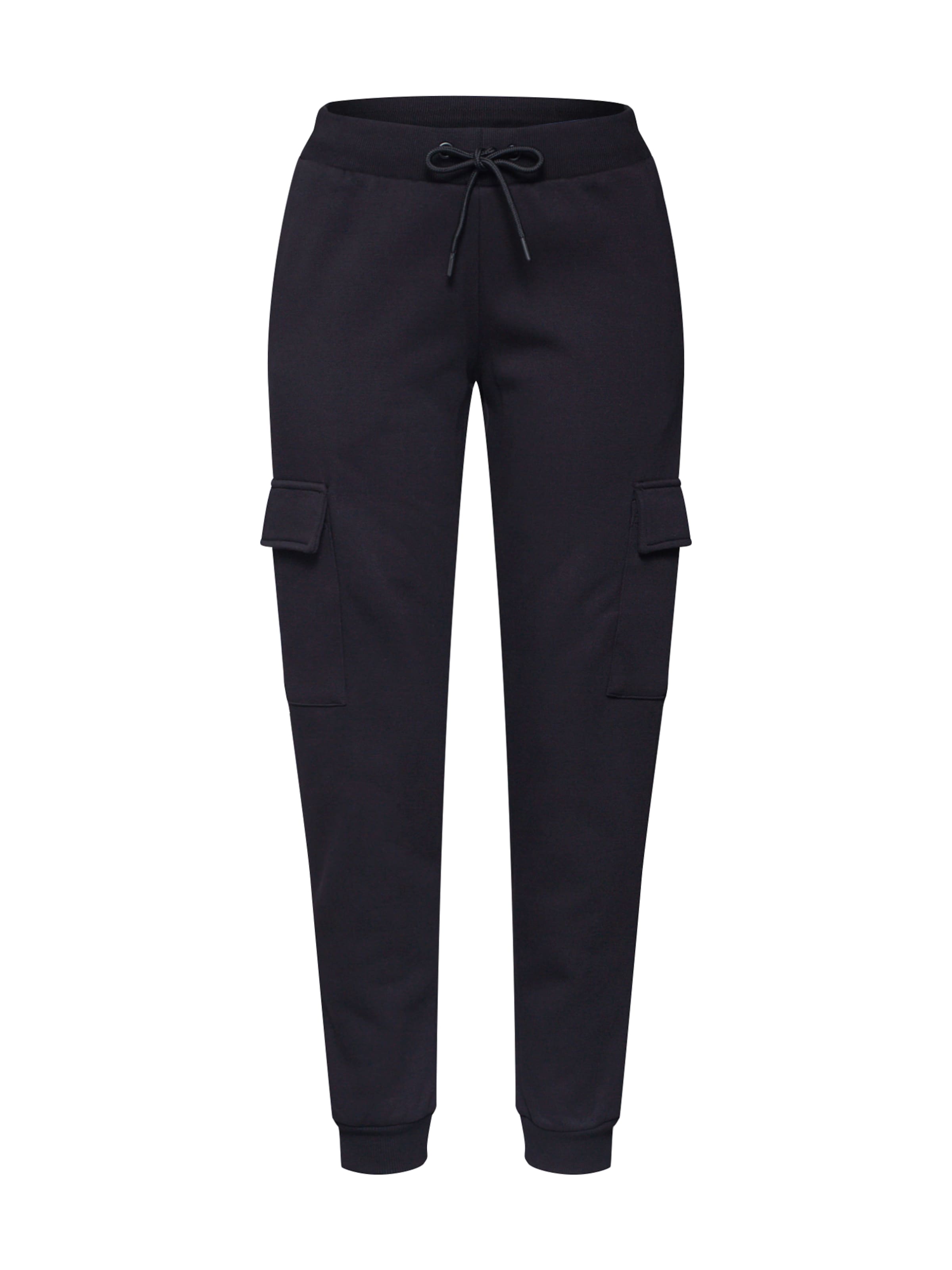 Urban Classics Zúžený Kapsáče – černá: přední strana