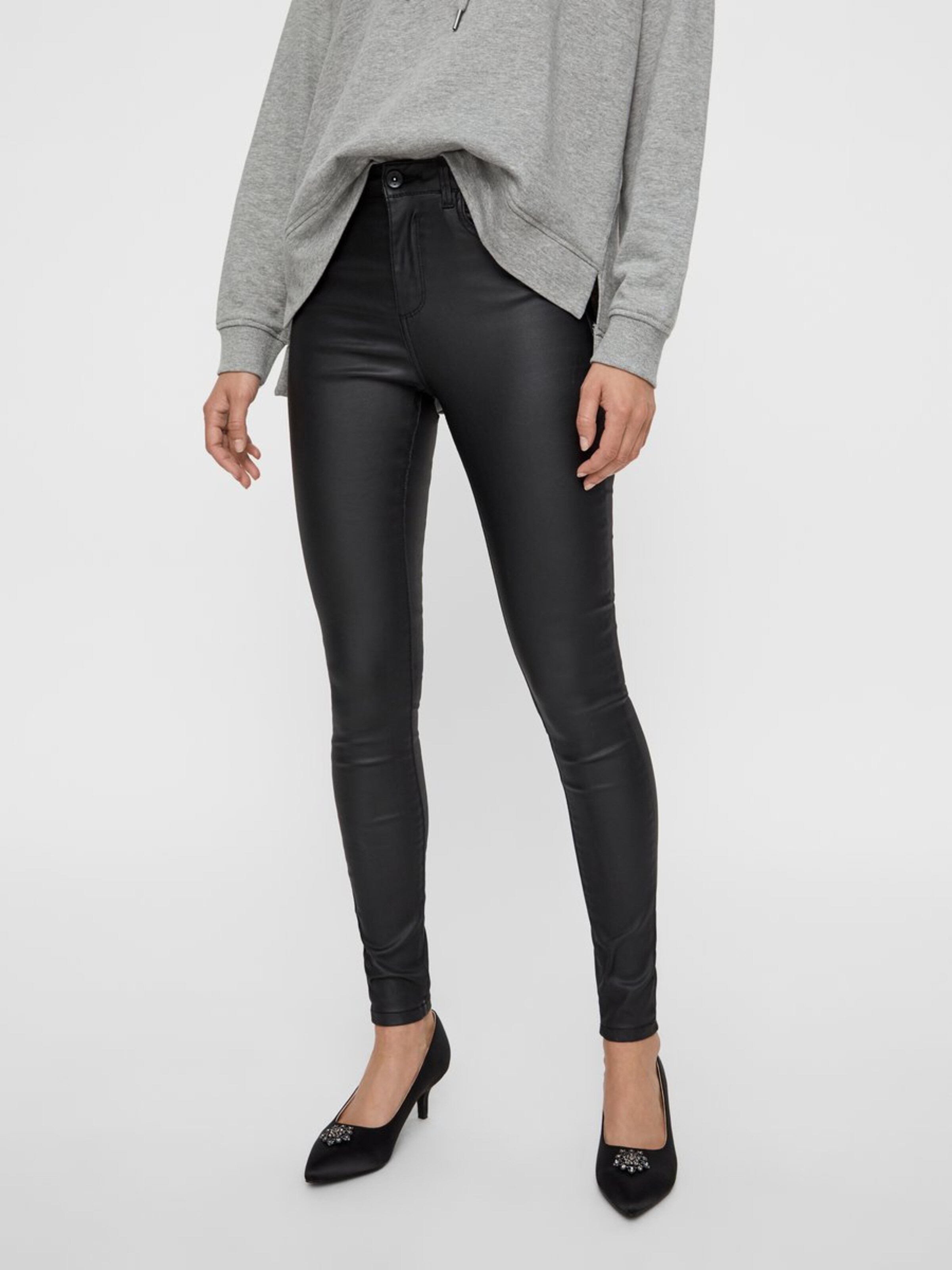 VERO MODA Hose in schwarz: Frontalansicht