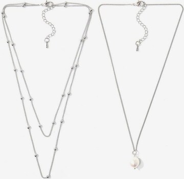 J. Jayz Jewelry Set in Silver: front