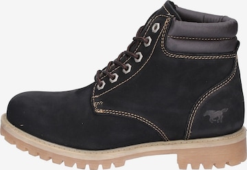 MUSTANG Lace-Up Ankle Boots in Black