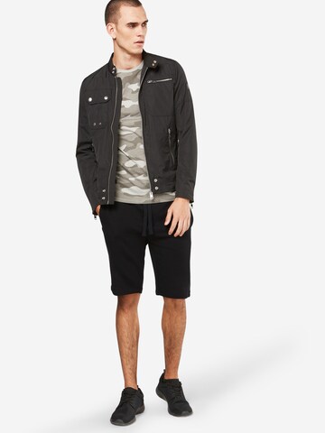 Urban Classics Regular Broek in Zwart