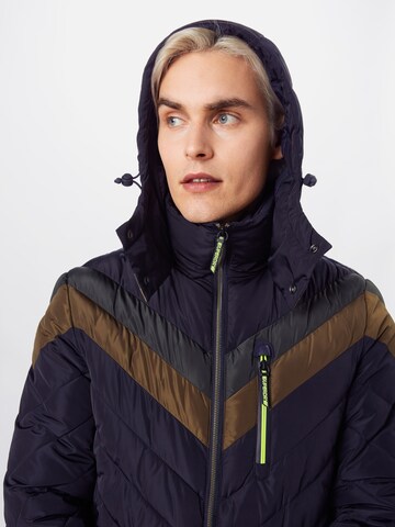 Superdry Regular fit Átmeneti dzseki 'Ultra Chevron Fuji' - fekete