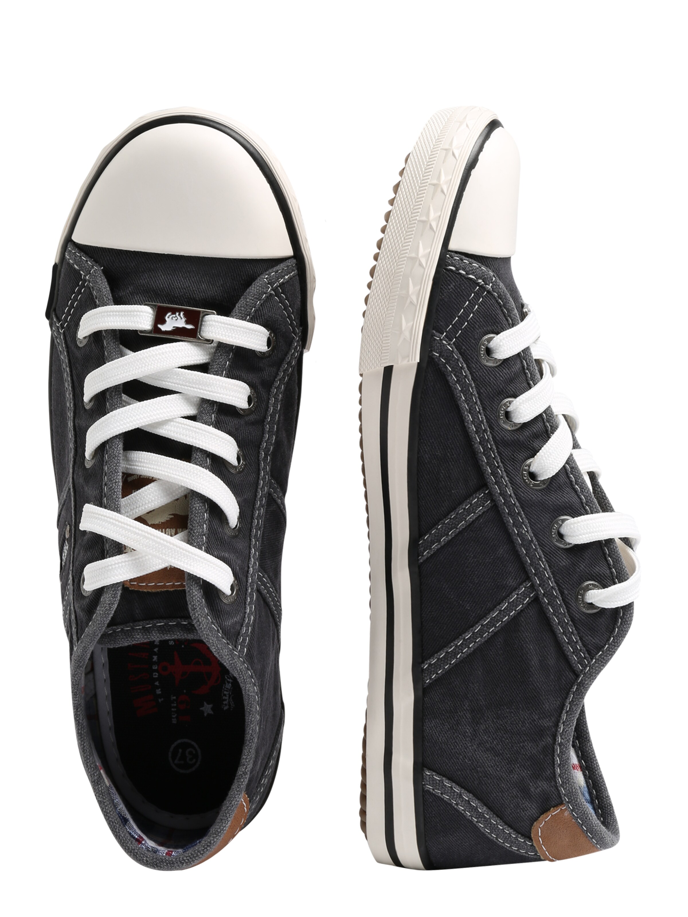 MUSTANG Σνίκερ χαμηλό σε μαύρο