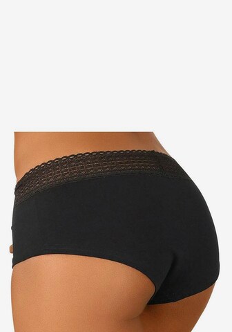 s.Oliver Boyshorts in Black