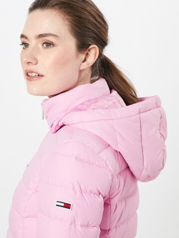 Tommy Jeans Winterjas in Roze