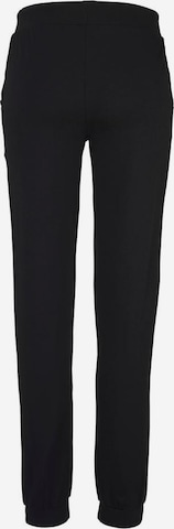 LASCANA Tapered Relaxhose in Schwarz