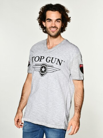 TOP GUN T-Shirt 'Stormy' in Grau: Vorderseite