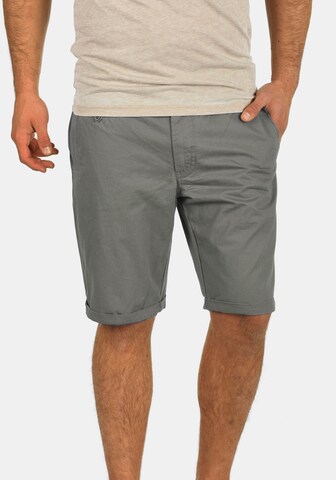 BLEND Regular Chinoshorts 'Sasuke' in Grau