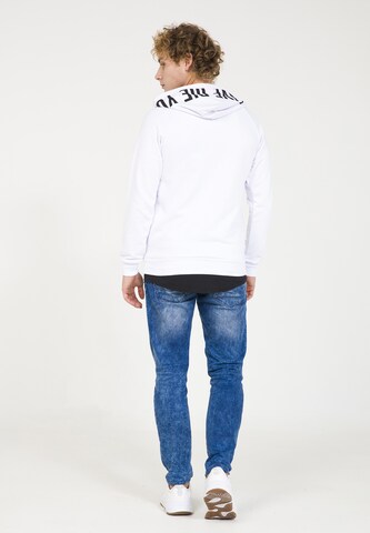 PLUS EIGHTEEN Sweatshirt in Wit