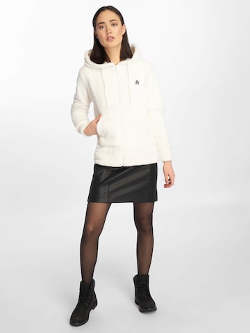 Veste de survêtement 'Arequipa' Just Rhyse en blanc