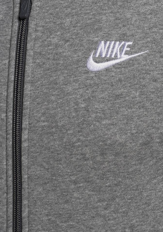 Nike Sportswear regular Φόρμα τρεξίματος σε γκρι