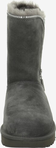 UGG Boots in Grau