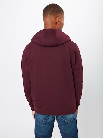 Urban Classics Sweatshirt in Rood: terug