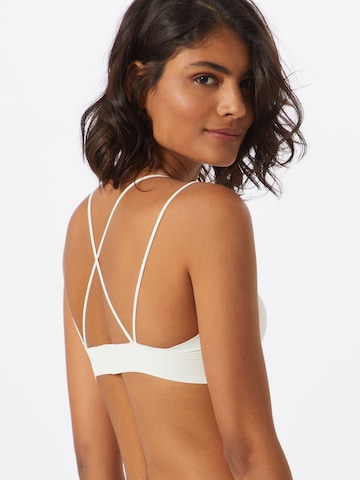 MAGIC Bodyfashion Regular Bralette  'Dream' in Weiß