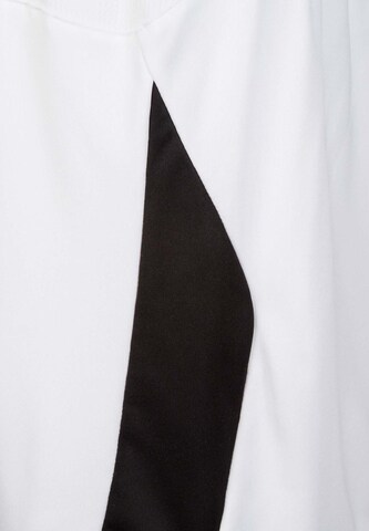 PUMA Regular Sportshorts 'Liga' in Weiß