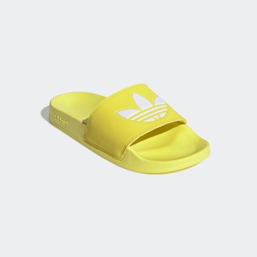 ADIDAS ORIGINALSNatikače s potpeticom 'Adilette' - žuta boja