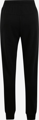 Hummel Tapered Workout Pants in Black