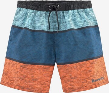 Shorts de bain BENCH en bleu : devant