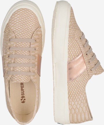 Baskets basses 'Pusnakew' SUPERGA en rose