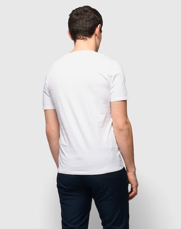 Coupe regular T-Shirt 'Quentin' DRYKORN en blanc : derrière