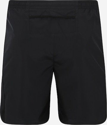 NIKE Normalny krój Spodnie sportowe 'Challenger' w kolorze czarny: tył